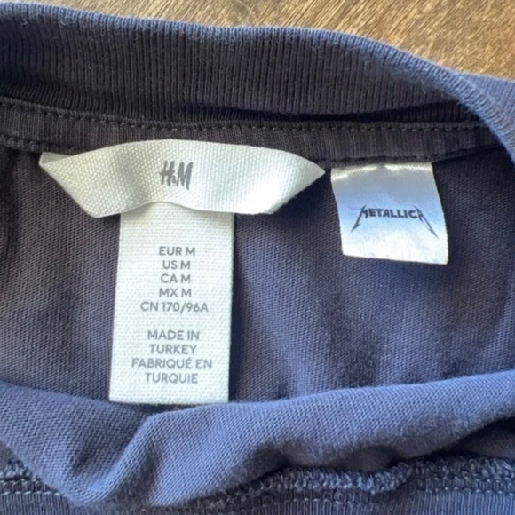 H&M Metallica Tee - Picture 3 of 3